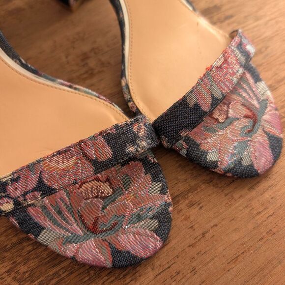 Jessica Simpson JP Monroe Sandals Size 9 Strappy Floral Metallic - Picture 7 of 8